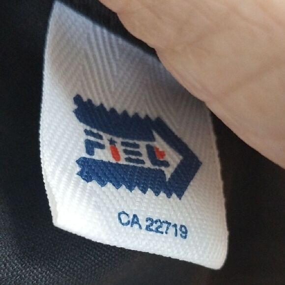 Black Toronto Apron - Picture 3 of 5